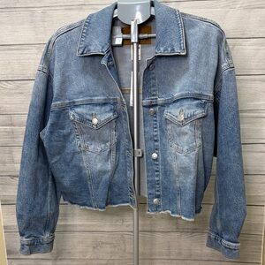 Victoria’s Secret PINK Frayed Denim Cutoff Trucker Jacket, size XL.  NWT